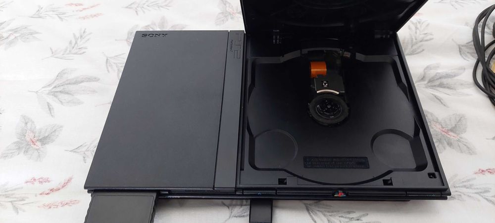 Consola PS2 Slim com 400 jogos