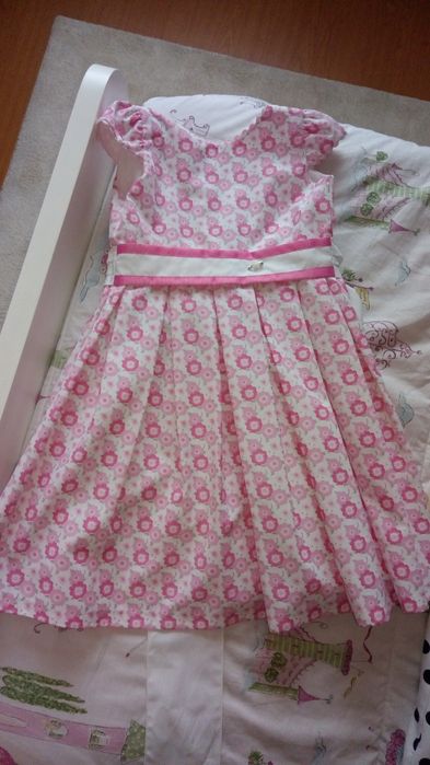 Roupas de marca variada