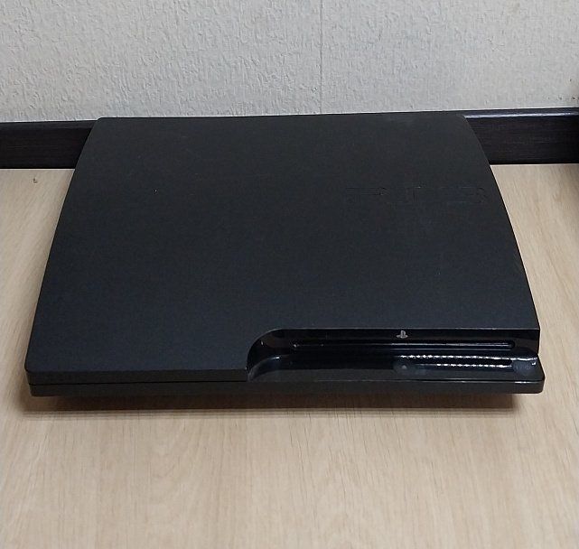 Продам сони плейстейшен на запчасти