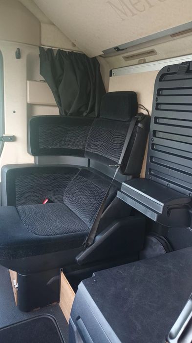 Vendo Mercedes Actros 1845+jogo adicional de pneus (extra).