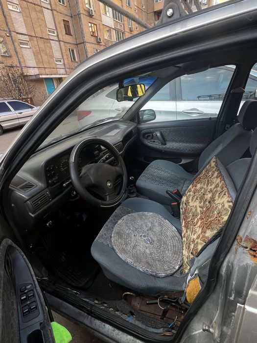 Део нексія 2006 рік газ + бензин