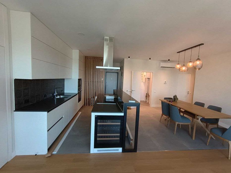 3 кімнатна Туманяна 15а Русанівка метро Лівобережна VIP ремонт 143мкв