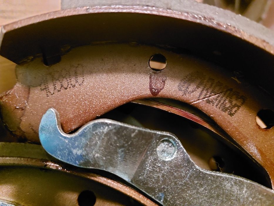 Колодки ручника Opel Omega B