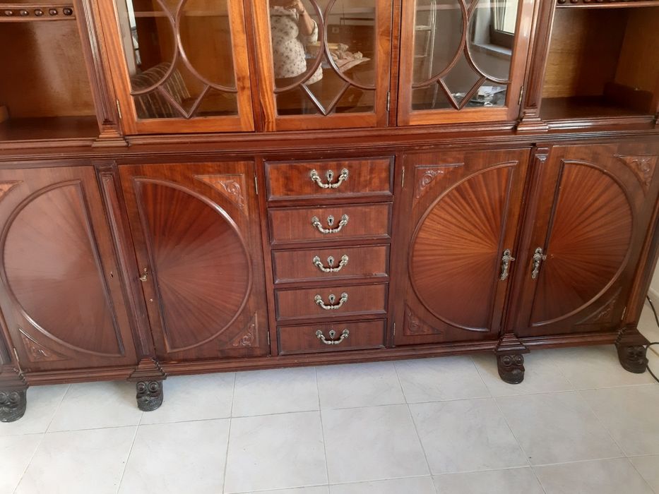 Móvel Sala+Mesa+8 cadeiras   Antigo - Mto Bom Estado