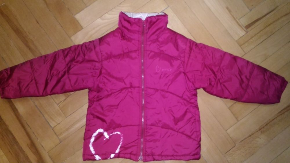 Демисезонная курточка на девочку 104 см