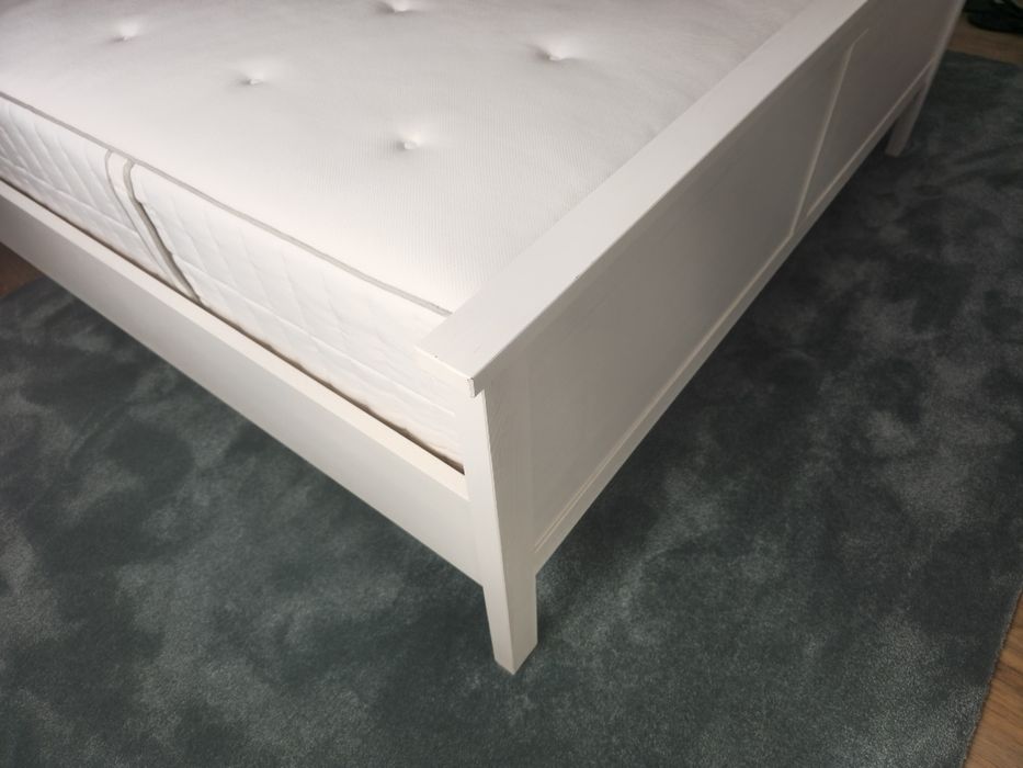 Cama HEMNES Ikea