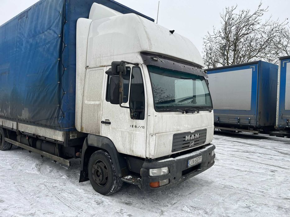 Ciężarówka MAN LE 8.220 i przyczepa ładowność 3.2T PLANDEX PTL-4570