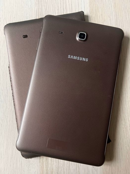 планшет Samsung Galaxy Tab E T561