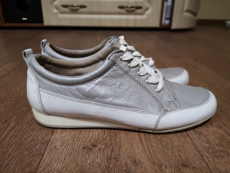 Туфлі Caprice 38