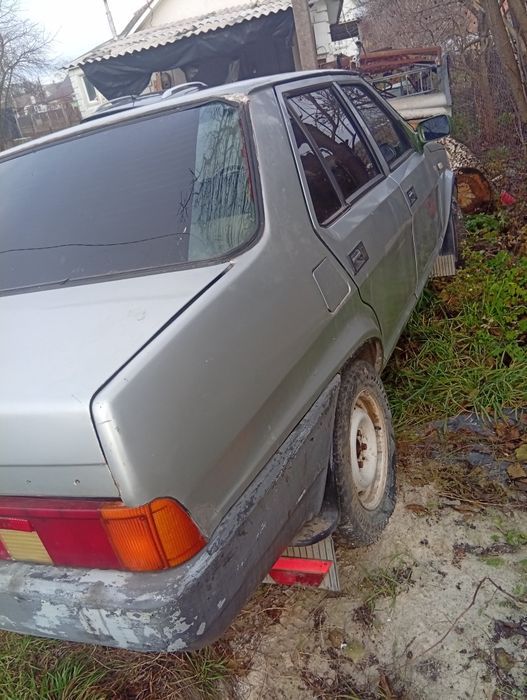 Продам нормальний робочий апарат