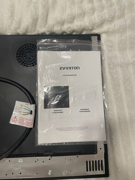 Placa de Indução INFINITON IND3BK8G32 – 3 Zonas | 8000W