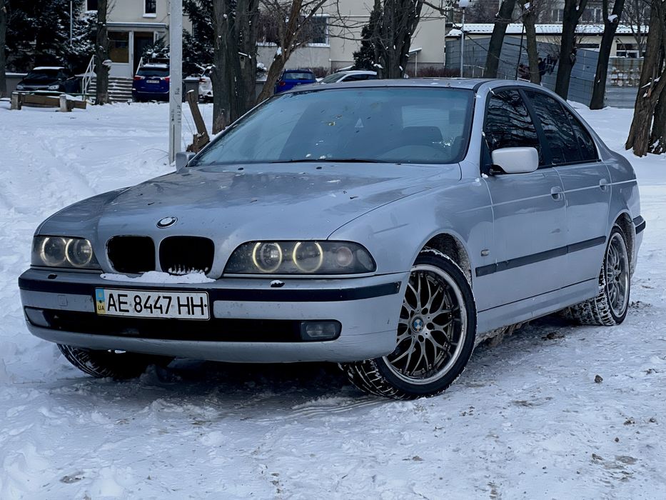 BMW 528 E39 2.8 бензин механіка бмв