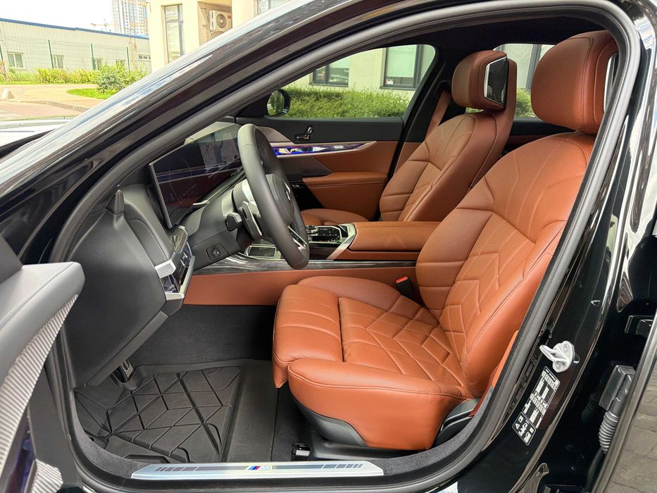 BMW 7 Series 2025 VIN WBA21EJ000CV85143 фото оголошення 16 з 24