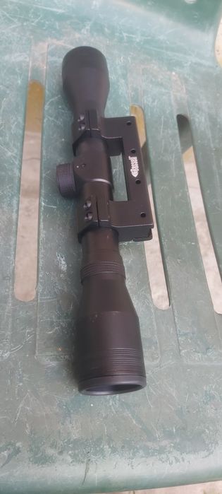 Оптичний приціл BEEMAN 4×32+моноблок.