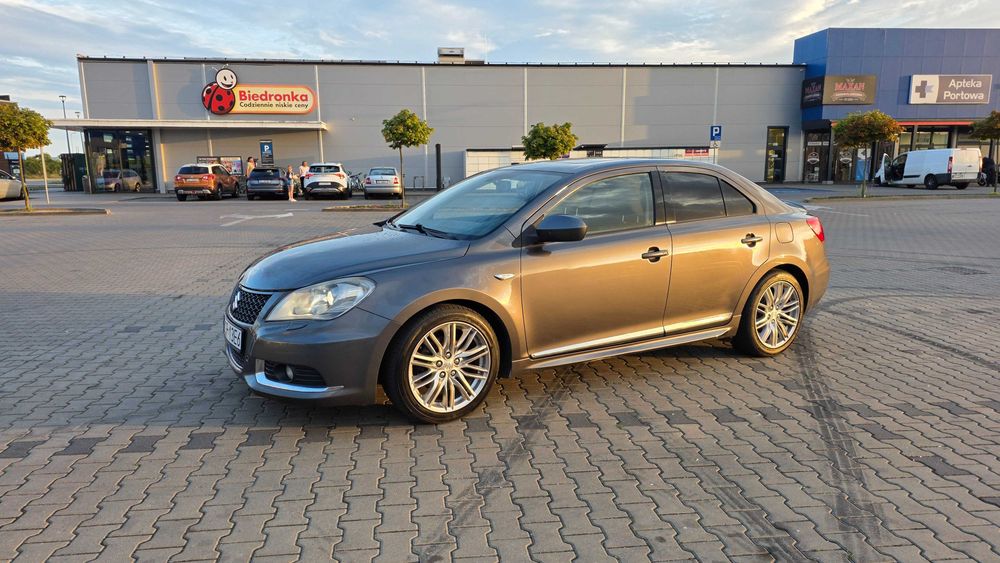Suzuki Kizashi AWD CVT 2010 serwis ASO!