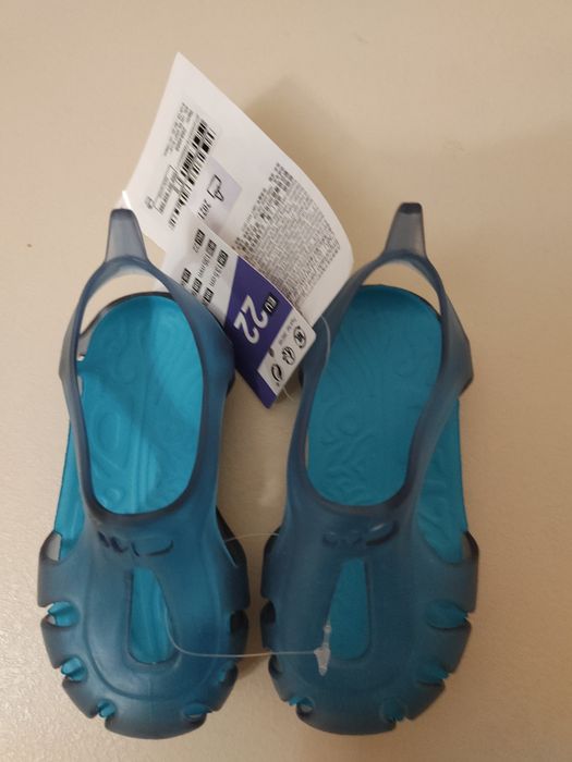 Buty basenowe dla malucha.