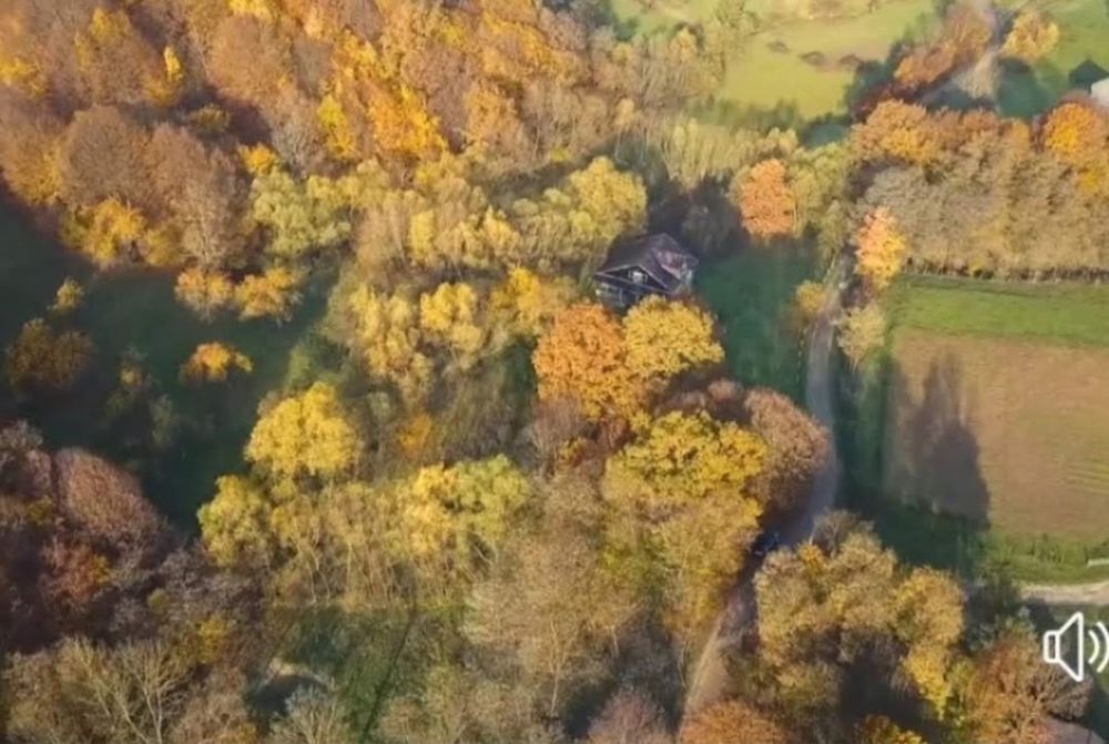 Участок 300 сот разом с дімом.