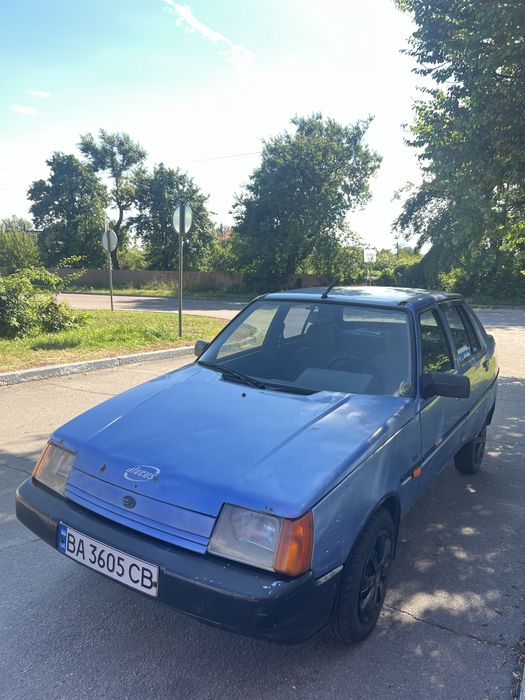 Продам машину ЗАЗ славута 110307.