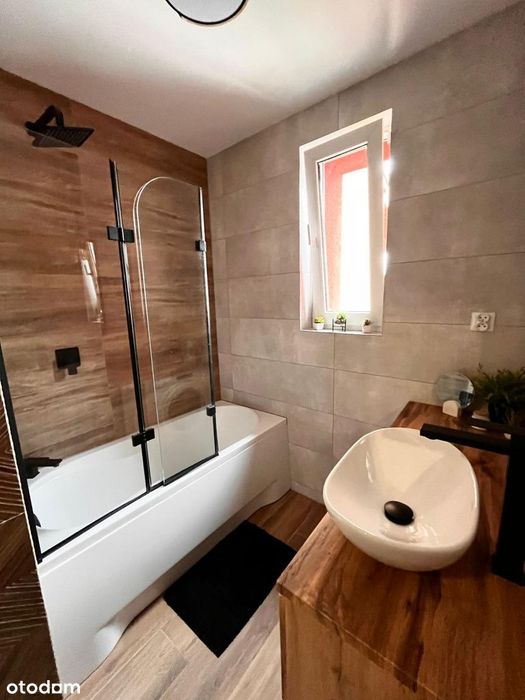 Przestronne 3 pokoje. 61m2 + 6m2
