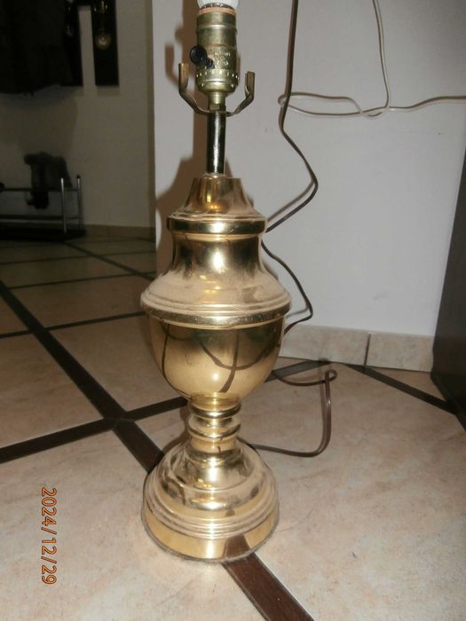 Lampa Dekoracyjna na biurko w kolorze złotym wysokość ok 60cm