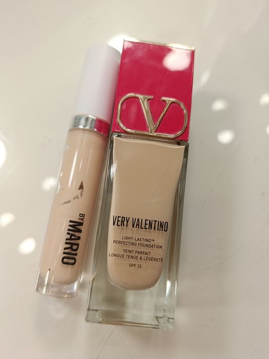 Zestaw podkład Valentino i korektor by Mario