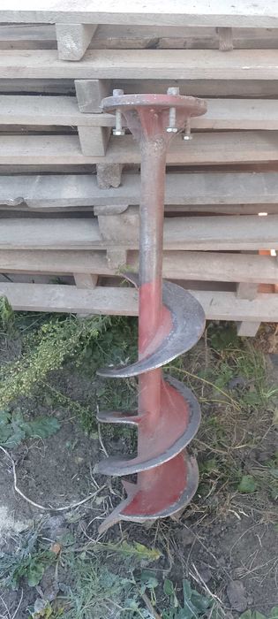 Ямобур тракторний