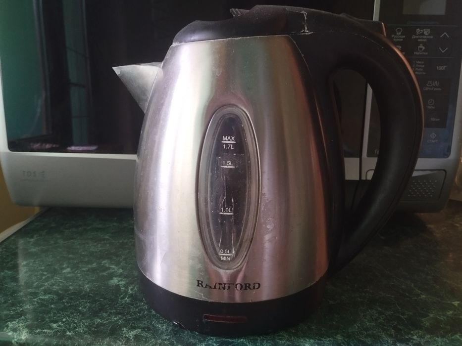 Чайник электрический 1.7 литров Rainford REK-416