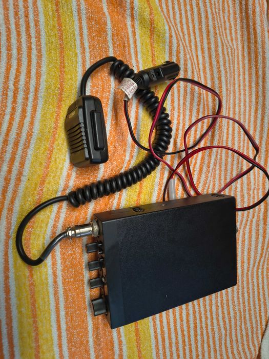 CB radio uniden PRO 520 xl
