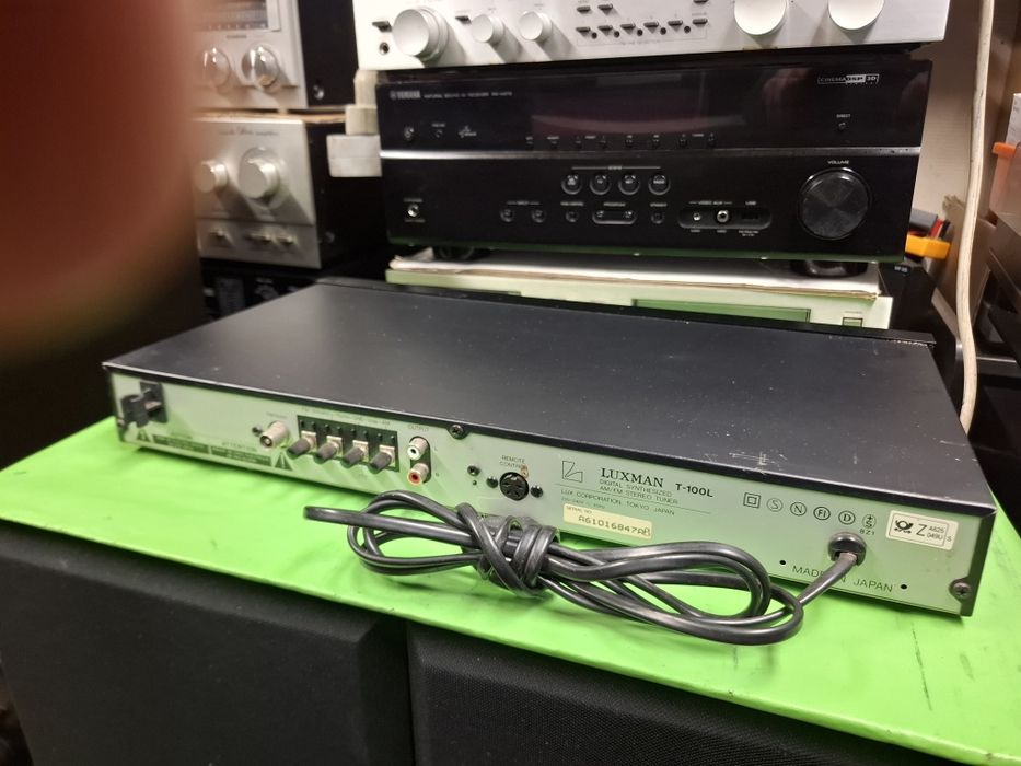 Tuner Luxman T-100L