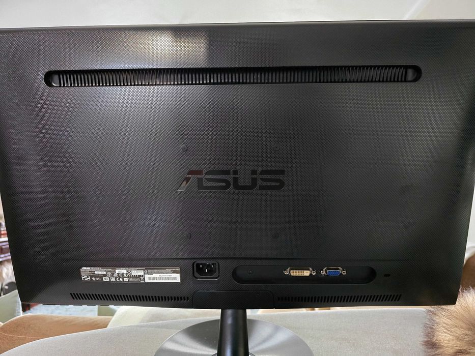ASUS Monitor - 24 Inches435390636539269121