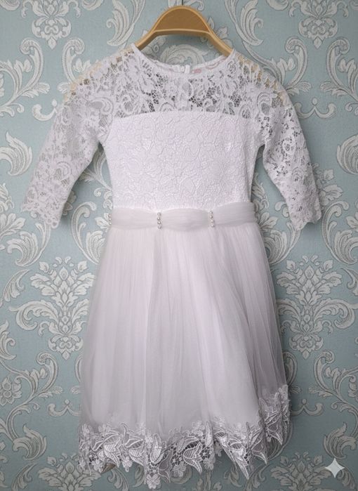 Белое платье на девочку