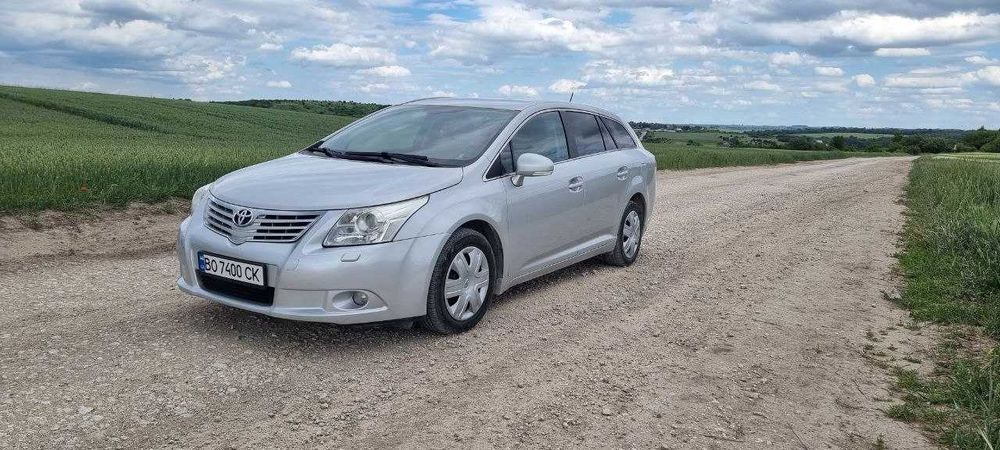 Toyota Avensis Т27 2,0 бензин/газ в доброму стані