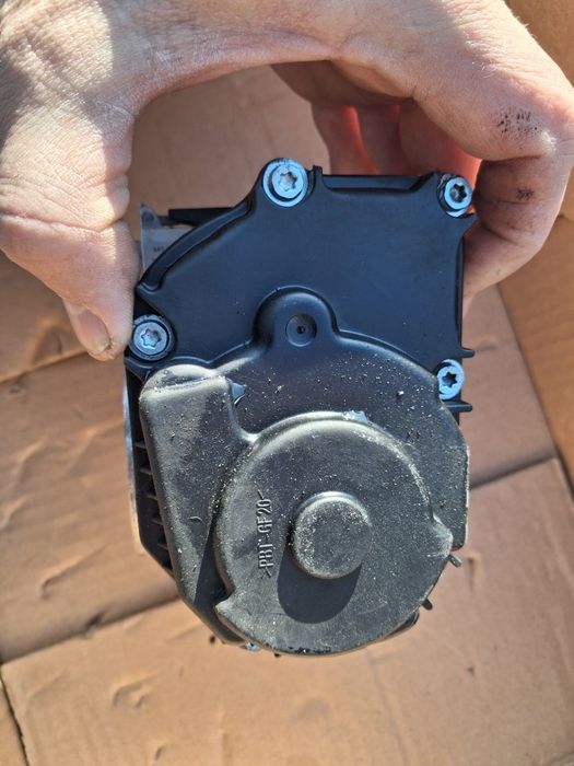 Przepustnica GOLF 4 , stan bdb