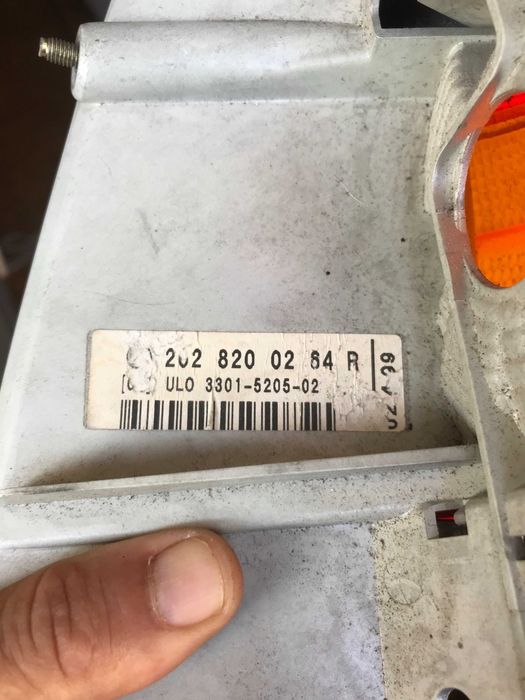 farol farolinho Mercedes lado direito