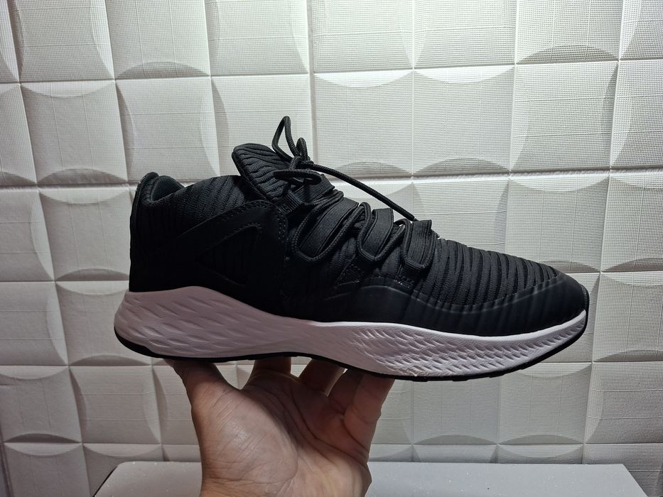 Jordan Formula 23, rozmiar 42,5