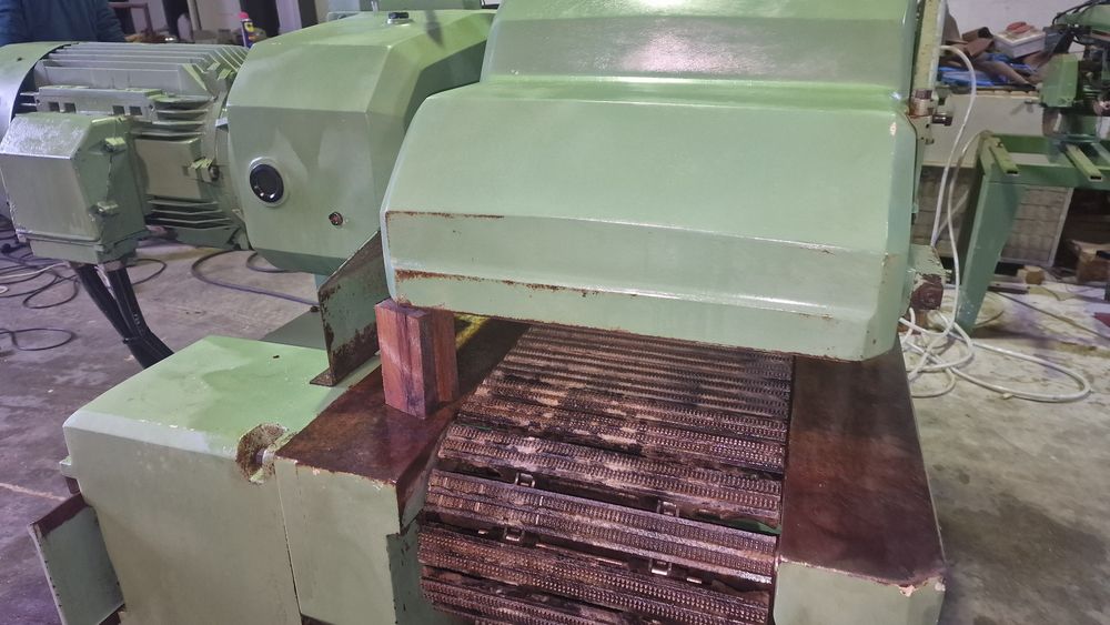 Multiserra cosmec motor 40cv tapete em bom estado maquinas de carpinta