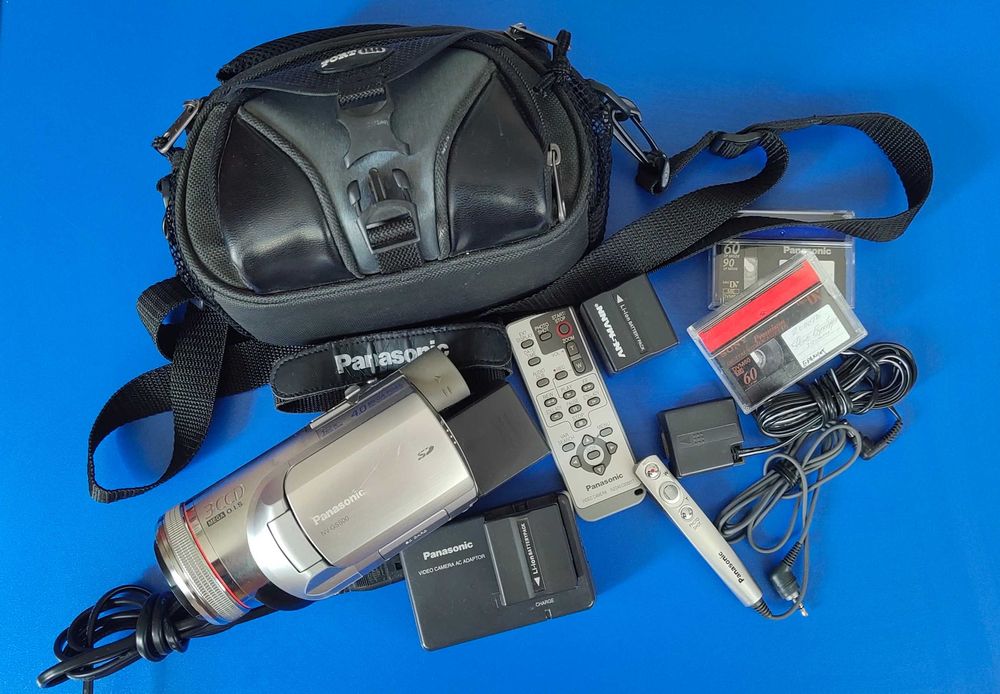 Продам видеокамеру mini DV Panasonic NV GS-500