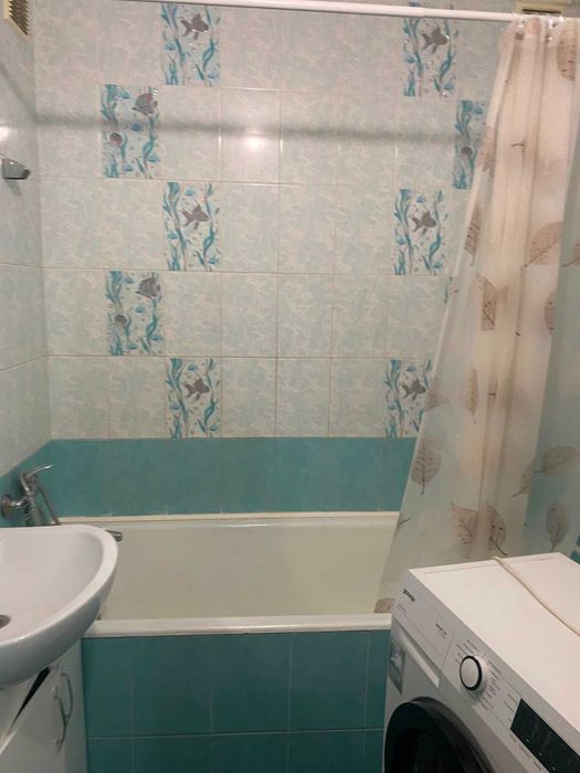 Продам 1-к квартиру Голосеєвський р-н  вул. Виставкова 12,  метро 16 хв пішки