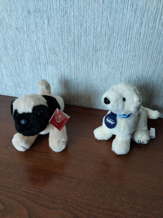 Іграшки собачки.