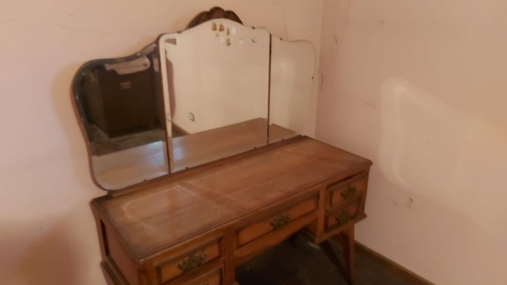 Mobília de quarto antiga