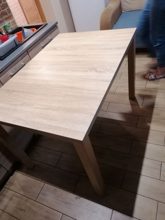 Sprzedam stół kuchenny