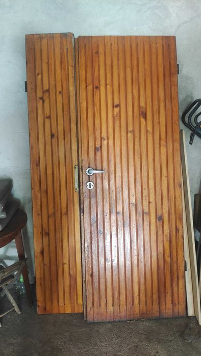 Drzwi drewniane wejsciowe