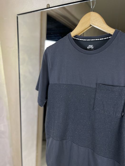 Футболка Nike SB Dri-FIT: Технологічний комфорт та стріт-стайл