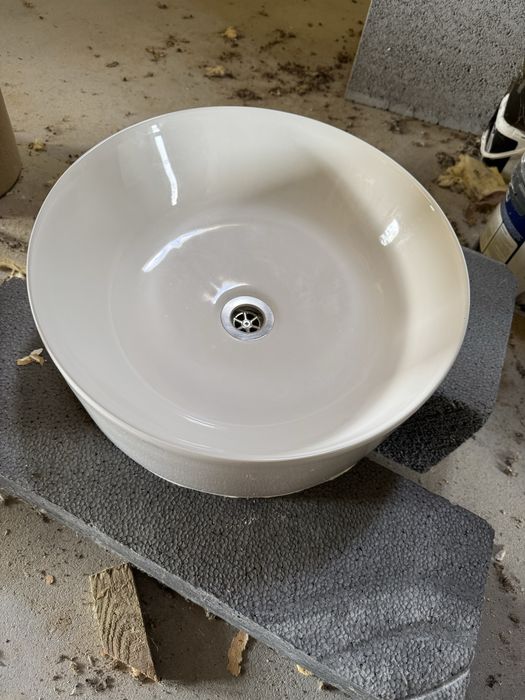 Na sprzedaż umywalki nablatowe 2szt