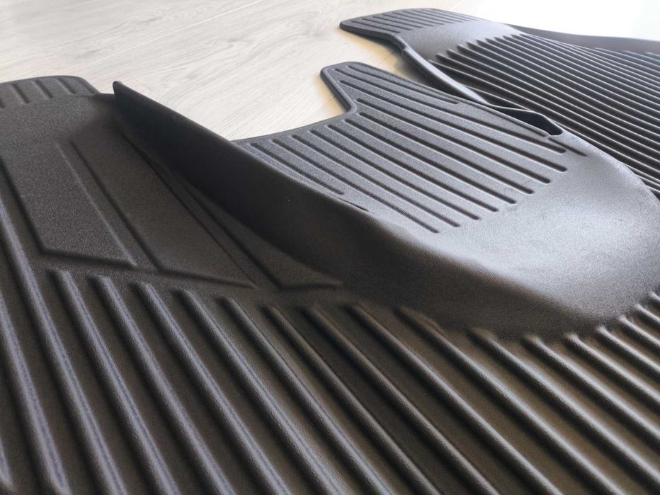 Dywaniki gumowe 3D VW T5 T6 T6.1 Multivan Caravelle Kombi