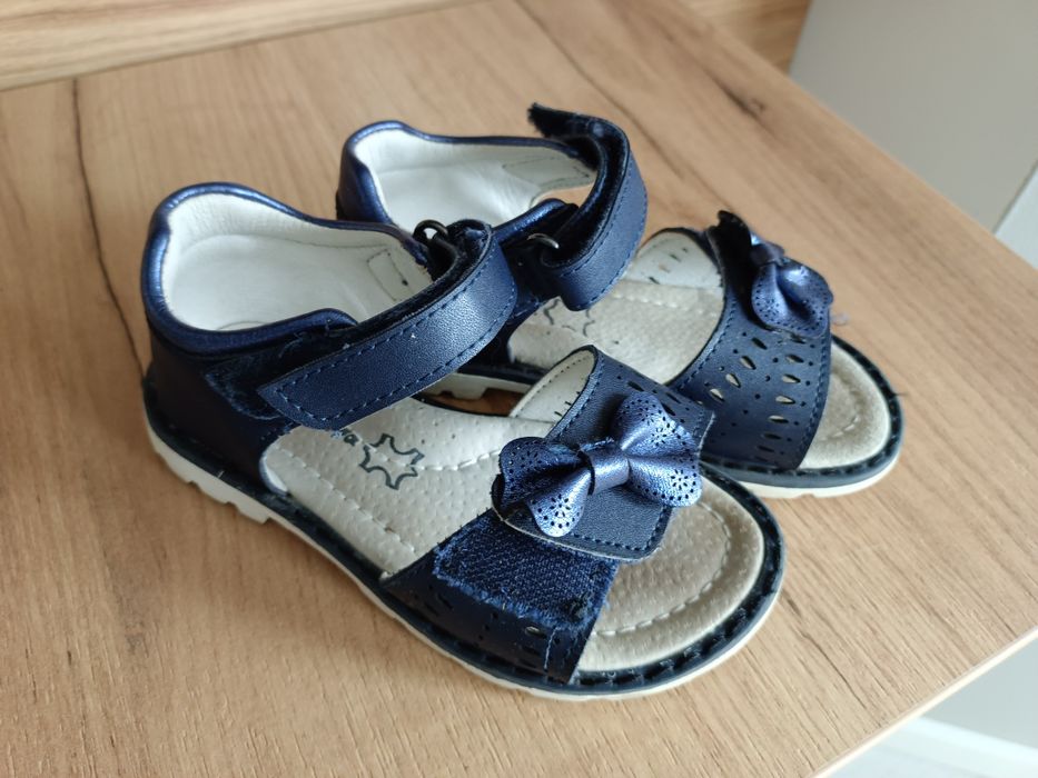 Sandały sandałki 25 Apawwa