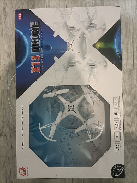 Drone X13 dentro da caixa