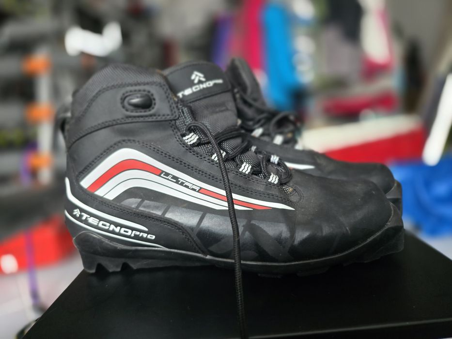 Buty biegowe 40 r.biegówki Sns profil bardzo zadbane mało co  używane