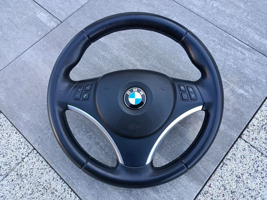 Kierownica Msport z multifunkcją BMW E90 E91 E92 E93 E87 E81 E82 E88 X