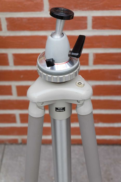 Профессиональный штатив Linhof 215см